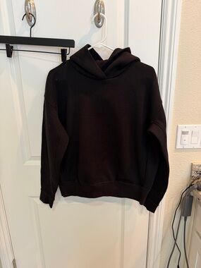 Uniqlo U Dark Brown Crewneck Sweatshirt